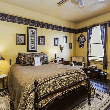 Simmons-Bond Inn Bed & Breakfast Toccoa Exterior photo